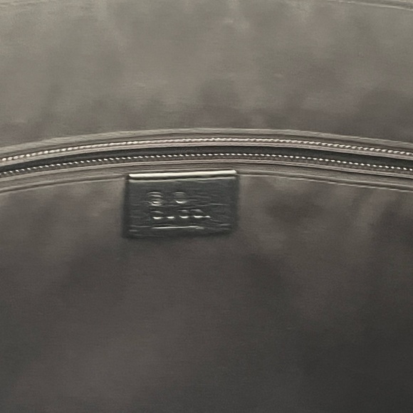 GUCCI BLACK GG Monogram Nylon and Leather Top Zip - Picture 11 of 12